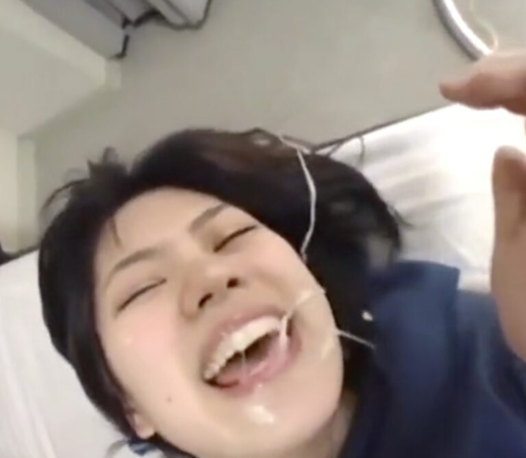 ドロドロ精子を顔射