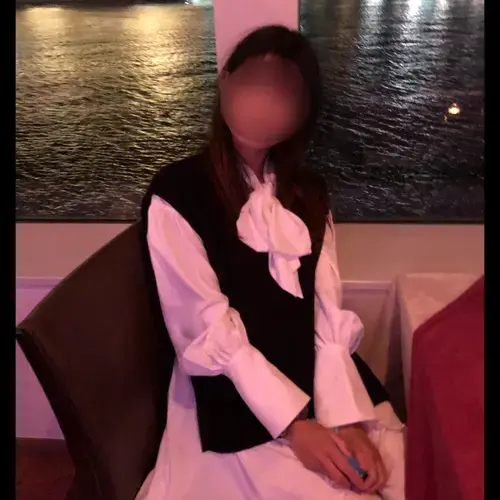 まゆ晒され妻（妊娠中）